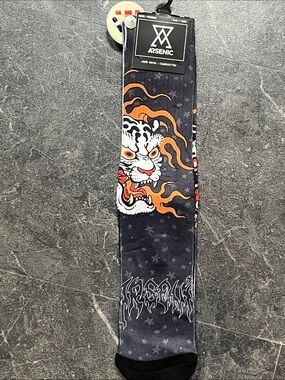 Men’s Black & Orange Graphic Dress Socks
